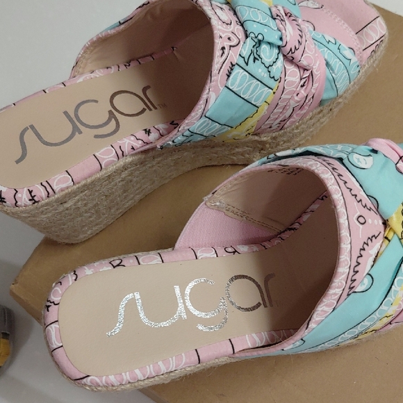 Sugar Pastel Wedge Sandals, Attention Short Gals!!! - Picture 7 of 9